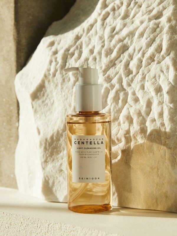 SKIN1004 Madagascar Centella Light Cleansing Oil 200ml